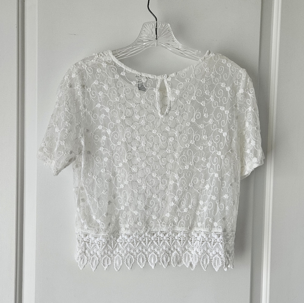 White Lace Top - Picture 4 of 6